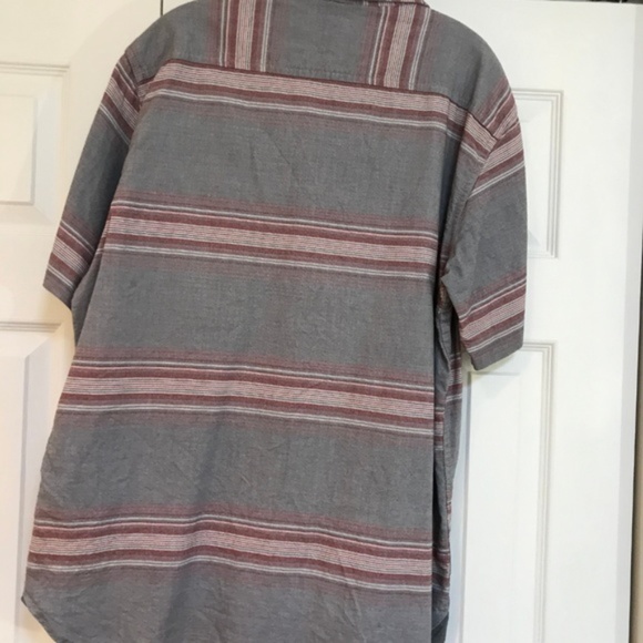 BUNDLE! 2 Casual Men's XL Short Sleeve Button Down - Picture 6 of 7